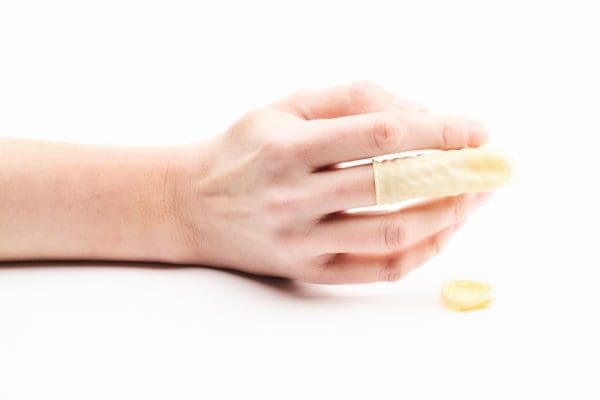 Fingercot Roll-on Latex